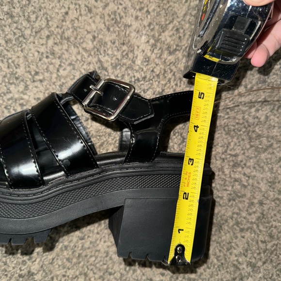 ASOS Platform Sandals - Picture 7 of 7